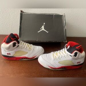 Jordan 5 Retro Fire Red, Black Tongue (2013)